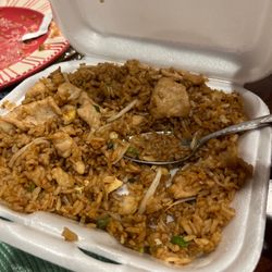 Hui's Cantonese & American Restaurant - Chicken fried rice - edible but rice is overcooked