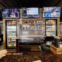 Chicago Street Pour House - Bar