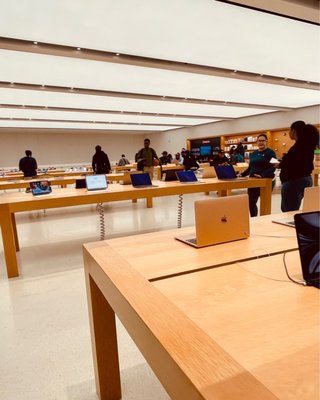 Apple World Trade Center by null