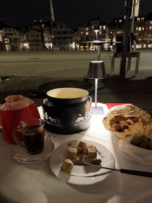 Zunfthaus zur Zimmerleuten by null