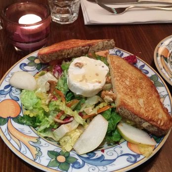 Dunne & Crescenzi - Insalata with walnuts, honey and goat cheese! - Italian Near Me - Dublin, D Dunne & Crescenzi - Insalata with walnuts, honey and goat cheese! - Italian Near Me - Dublin, D