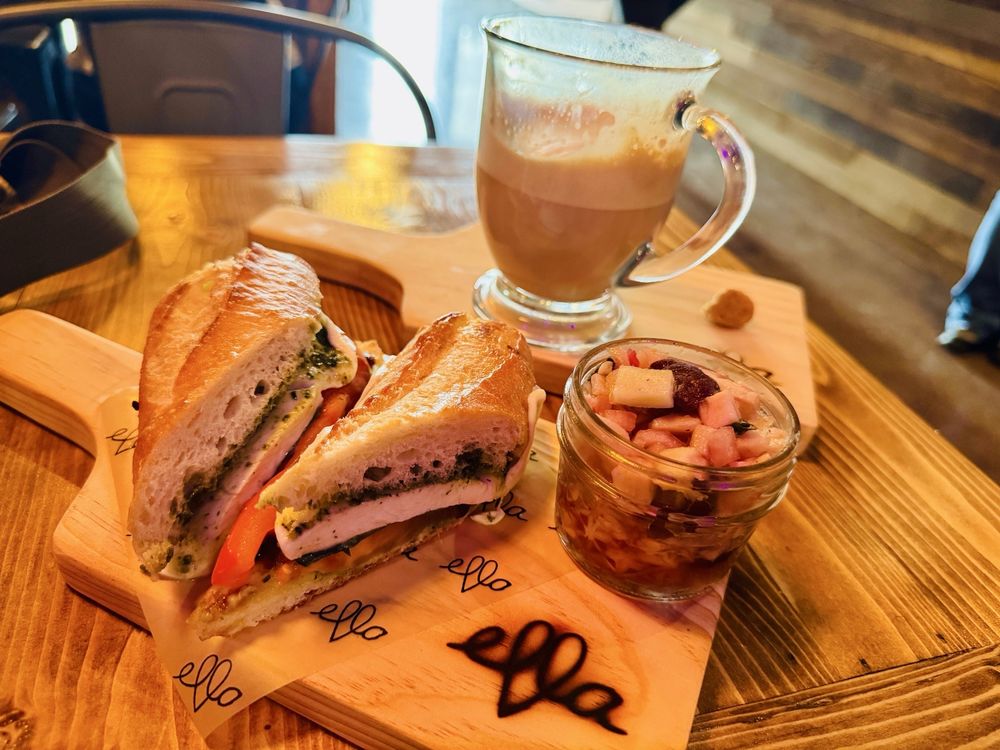Ella Cafe Image