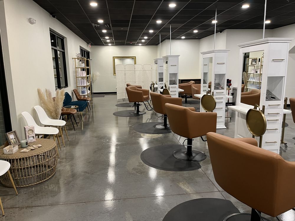 BLONDE PEARL Updated October 2024 19 Photos 2751 36th Ave NW