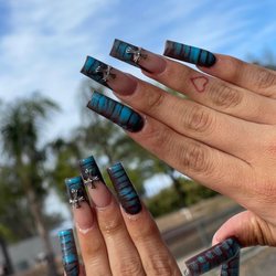 Nails by Glamorousxely - Acrylic