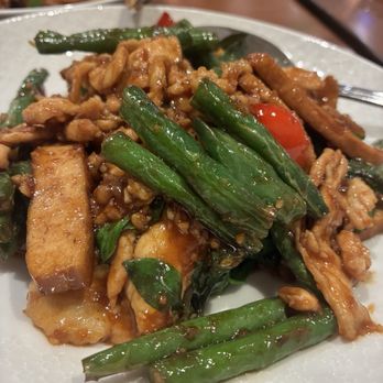 Chef Burma - Burmese Near Me - Sacramento, California