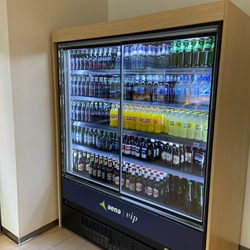 Madrid Airport Lounge - Huge selection of drinks