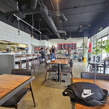 123 Pho - Indoor Seating - Open Kitchen concept! - Vietnamese Near Me - Long Beach, California 123 Pho - Indoor Seating - Open Kitchen concept! - Vietnamese Near Me - Long Beach, California