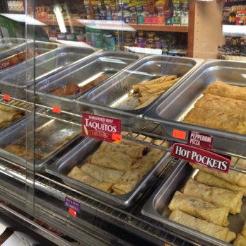 Valero Gas Station - Hot foods - Gas Stations Near Me - Greenfield, California