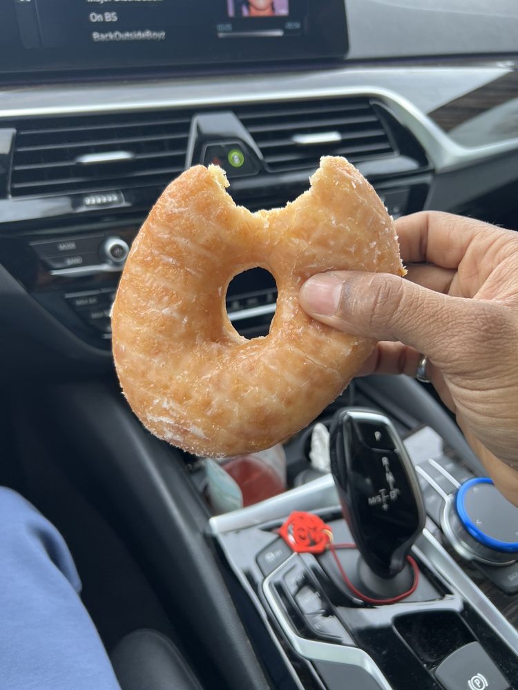 Metuchen Corner Deli Logo