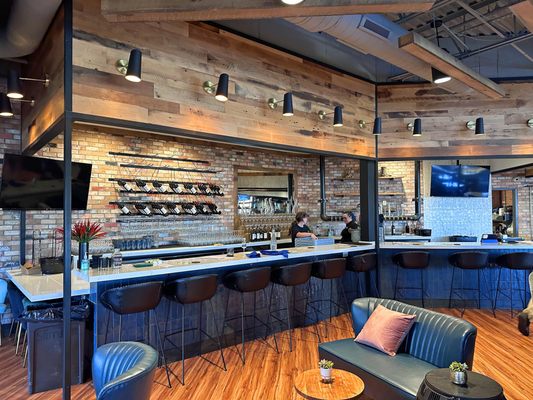 Waters Edge Winery & Bistro Dallas by null