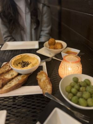 Eduardo's Enoteca by null