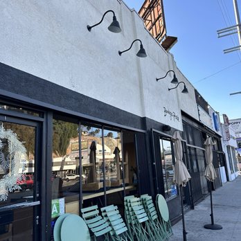 Bodega Park - Outside - closing time - Sandwiches Near Me - Los Angeles, California