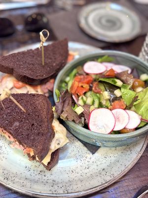 Nelson's Green Brier Distillery by null