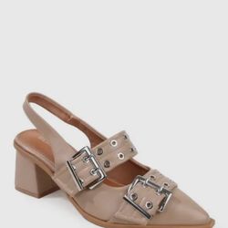 Di Moda Boutique - Beige buckle sling back shoe
