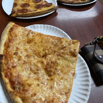 Lyndhurst Pizza - Pizza Near Me - Lyndhurst, New Jersey