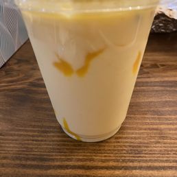 Mango Lassi (Sweet Yoghurt) Mango Lassi (Sweet Yoghurt)