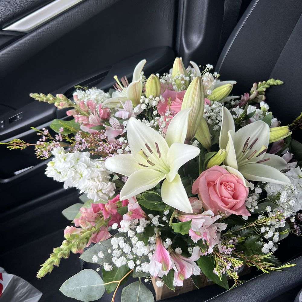 Bridal shower flowers Bridal shower flowers