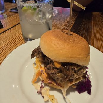 The Pint & Cork - Short rib slider ($5) and mid-day margarita ($8) - Gastropubs Near Me - Kihei, Hawaii The Pint & Cork - Short rib slider ($5) and mid-day margarita ($8) - Gastropubs Near Me - Kihei, Hawaii