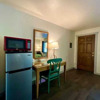 Cascade Mountain Lodge - Room - Hotels Near Me - Concrete, Washington Cascade Mountain Lodge - Room - Hotels Near Me - Concrete, Washington