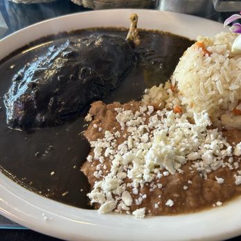 La Diosa de los Moles - Mole cuitlacoche over chile relleno - Mexican Near Me - Bell Gardens, California La Diosa de los Moles - Mole cuitlacoche over chile relleno - Mexican Near Me - Bell Gardens, California