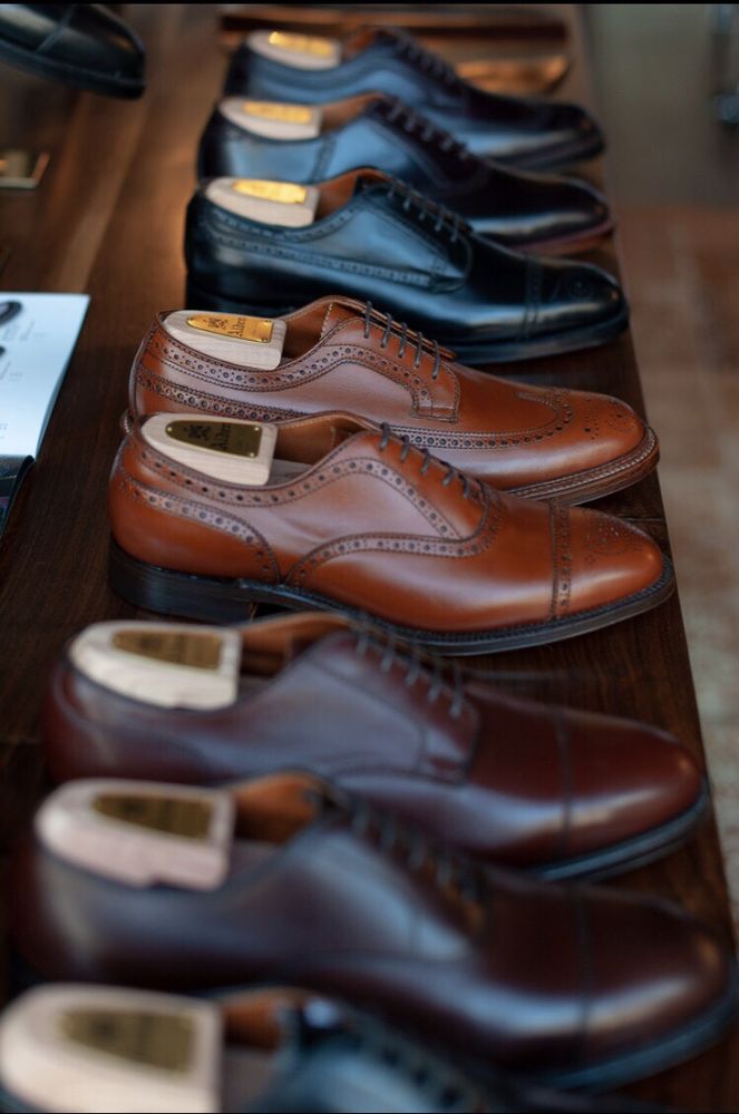 Ealdwine Raleigh Logo