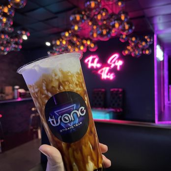 Fynix Rizen - Black sugar milk tea - Bubble Tea Near Me - Westminster, California Fynix Rizen - Black sugar milk tea - Bubble Tea Near Me - Westminster, California