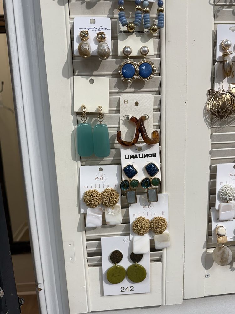 Lees’s Kloset Logo