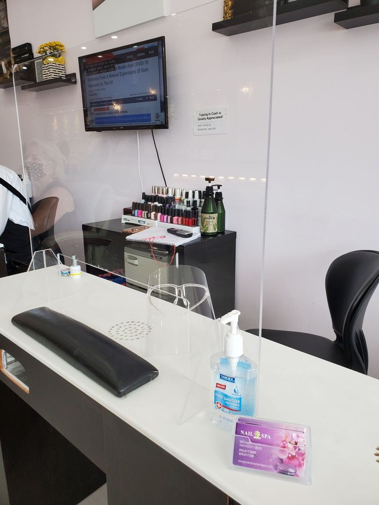 COSMO NAIL & SPA 31 Photos & 26 Reviews Nail Salons 984 High