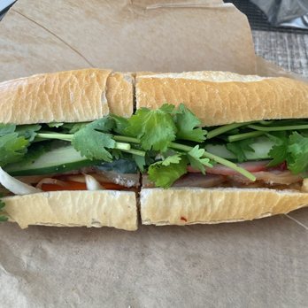 Le’s Banh Mi - Special Bahn Mi - Cafes Near Me - Honolulu, Hawaii Le’s Banh Mi - Special Bahn Mi - Cafes Near Me - Honolulu, Hawaii