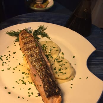 Casa Benigna - Salmon con Ale oli - Arroceria / Paella Near Me - Madrid, M Casa Benigna - Salmon con Ale oli - Arroceria / Paella Near Me - Madrid, M