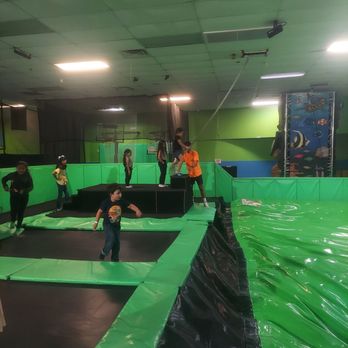 Just Play Adventure Park - Rope swing - Trampoline Parks Near Me - Fontana, California Just Play Adventure Park - Rope swing - Trampoline Parks Near Me - Fontana, California