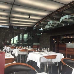 United Nations Travel - The best restaurant ever on the Blue Lagoon!