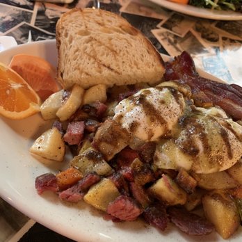 Americana - CORNED BEEF HASH (gluten free) - New American Near Me - Seattle, Washington Americana - CORNED BEEF HASH (gluten free) - New American Near Me - Seattle, Washington
