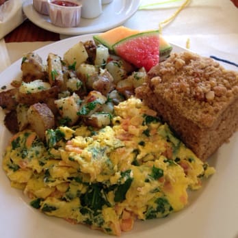 Alana's Cafe - Salmon eggs and coffee cake - Breakfast & Brunch Near Me - Burlingame, California
