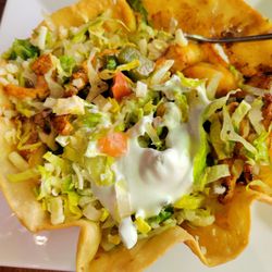 Vallarta Mexican & Seafood - Trio Taco Salad