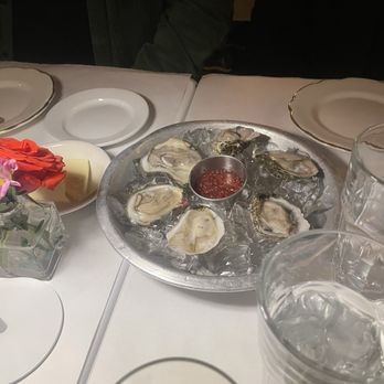 Le Canard-Enchaine - Oysters - French Near Me - Kingston, New York