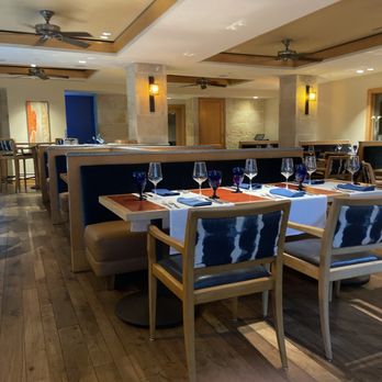 Ostra - The ambiance - New American Near Me - San Antonio, Texas