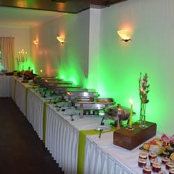 Gasthaus Forsthaus Schierenberg - Buffet mit Beleuchtung ( in verschiedenen Farben möglich) im Restaurant