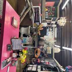 The Hairitage Salon - Hair Salon.