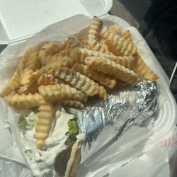 Chicago Steak & Lemonade - Gyro sandwich