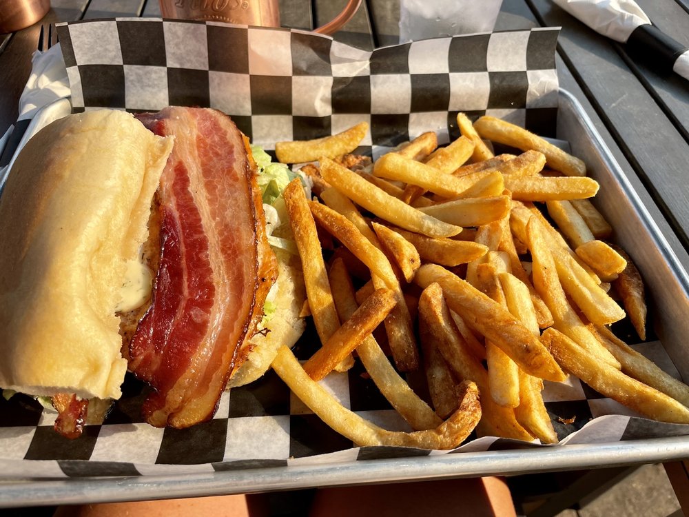 O’NEIL’S Updated August 2024 31 Photos & 47 Reviews 152 Lake Ave