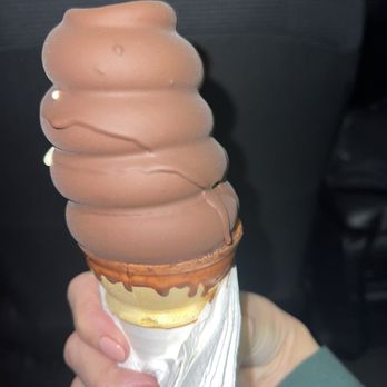 Fosters Freeze - Chocolate dipped cone - Ice Cream & Frozen Yogurt Near Me - San Diego, California Fosters Freeze - Chocolate dipped cone - Ice Cream & Frozen Yogurt Near Me - San Diego, California