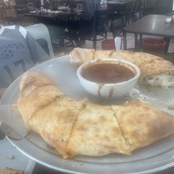 San Remo Pizza & Pasta - Stromboli ring - Pizza Near Me - Bradenton, Florida San Remo Pizza & Pasta - Stromboli ring - Pizza Near Me - Bradenton, Florida
