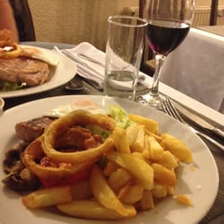 Old Ship Inn - Gammon steak..... small.... "Spot the 'difference'"