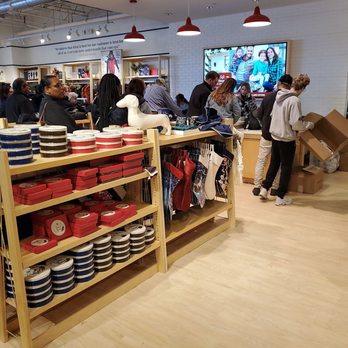 Lands End 11 Reviews Women S Clothing 1667 Rockville Pike Rockville Md Phone Number Yelp Lands End 11 Reviews Women S Clothing 1667 Rockville Pike Rockville Md Phone Number Yelp