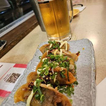 Kamitoku - Order of gyoza with beer.  Delicious! - Ramen Near Me - Honolulu, Hawaii