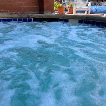 King Frederik Inn - Hot Tub Time Machine - Hotels Near Me - Solvang, California