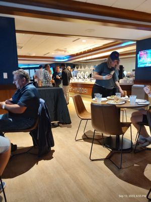 HYUNDAI CLUB - CITI FIELD - Updated July 2025 - 34 Photos - Corona, New ...