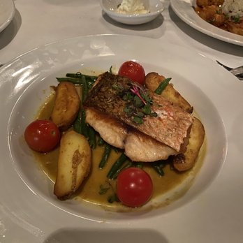 Big Fin Seafood - Crispy Red Snapper with Curry Sauce - Seafood Near Me - Orlando, Florida