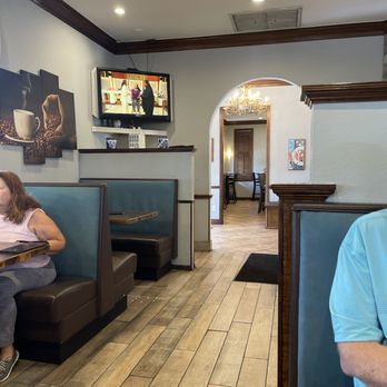 Patio Cafe - Inside - American Near Me - Naples, Florida Patio Cafe - Inside - American Near Me - Naples, Florida